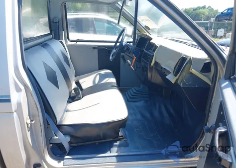 1987 Nissan D21 Short Bed from USA, damaged, VIN 1N6ND11SXHC328971